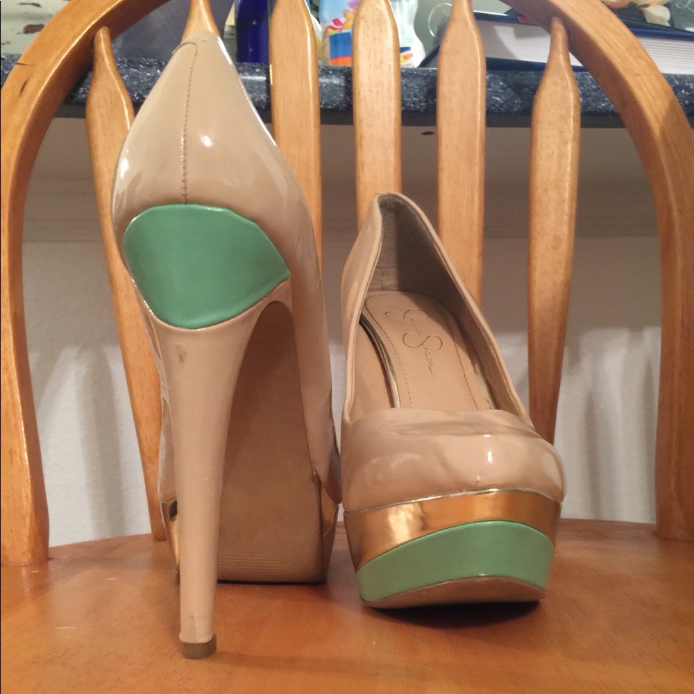 High heel shoes